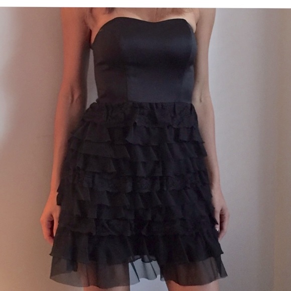 Little Black Romantic Ruffle Dress - Picture 6 of 6